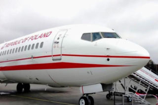 Awaria rządowego samolotu. Szef MON spóźnił się na spotkanie z sekretarzem generalnym NATO