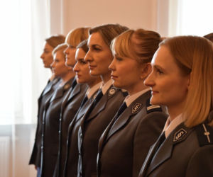 33 podlaskie policjantki wyróżnione za wzorową służbę
