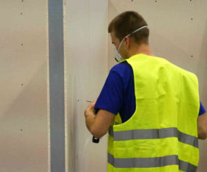 Tak powstaje szpital tymczasowy w Białymstoku dla pacjentów z COVID-19 [ZDJĘCIA]