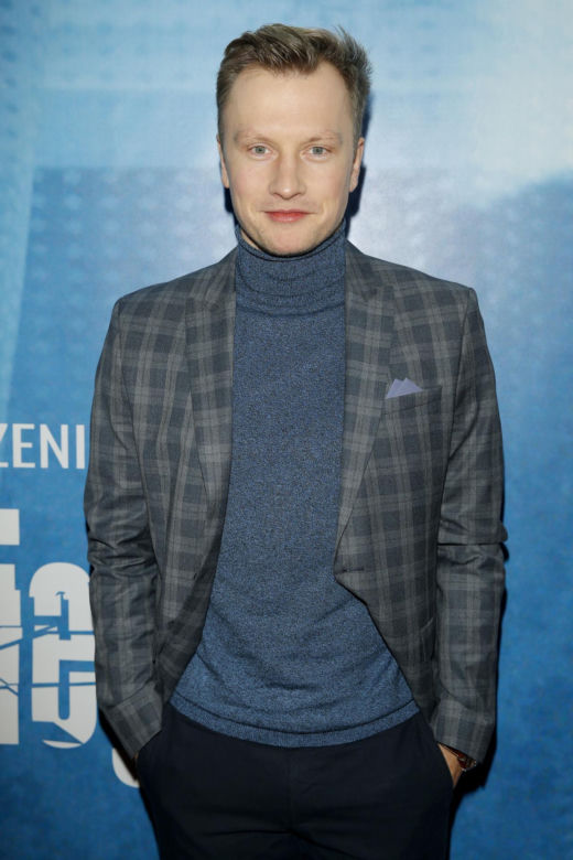 Od nastolatka z "Na Wspólnej" do eleganckiego mężczyzny. Tak zmieniał się Jakub Wesołowski