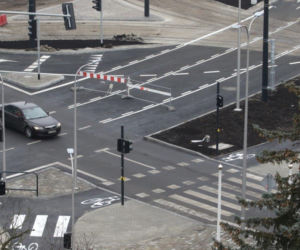 Trwają prace na placu Niepodległości w Toruniu. Wiemy, kiedy się zakończą
