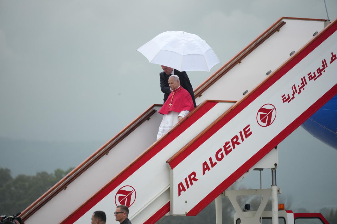 Konferencja papieska w samolocie w podróży do Algierii