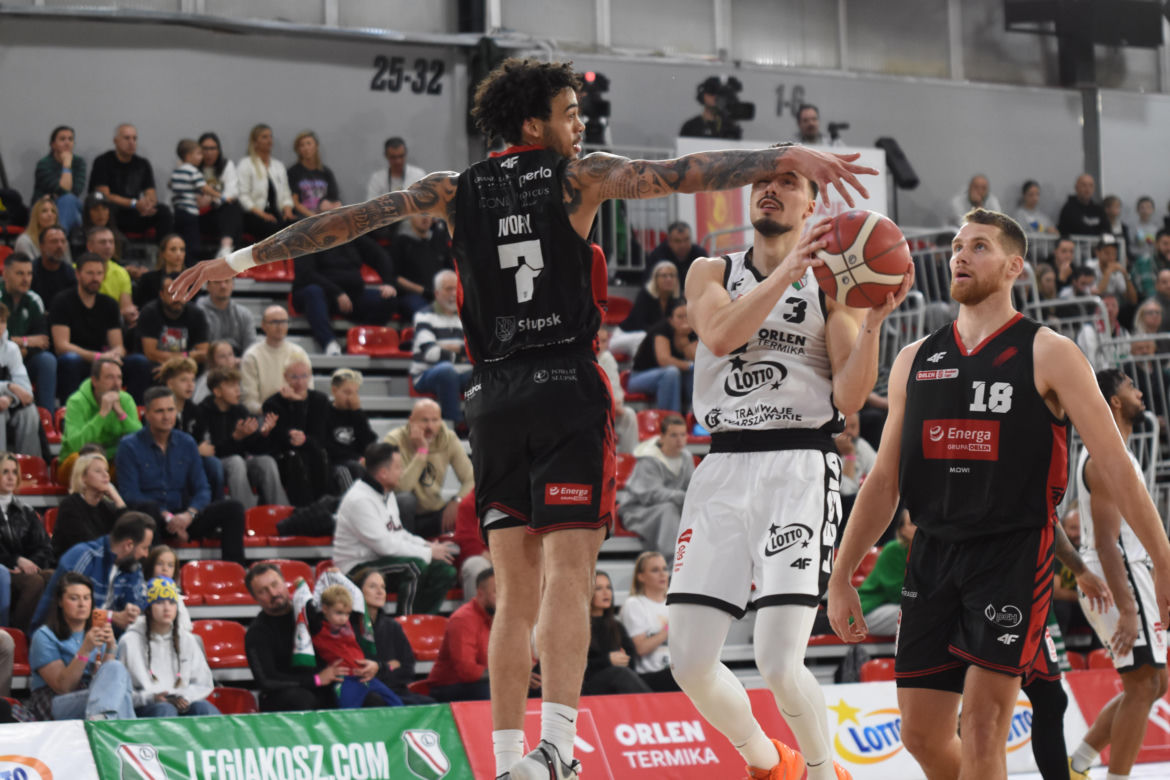 Legia Warszawa wygrała 87:76 z Energą Czarnymi Słupsk