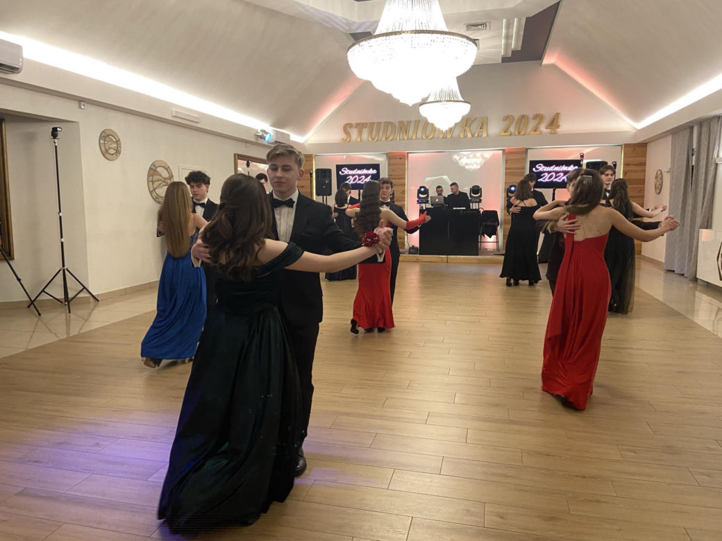 Studniówka I LO w Starachowicach