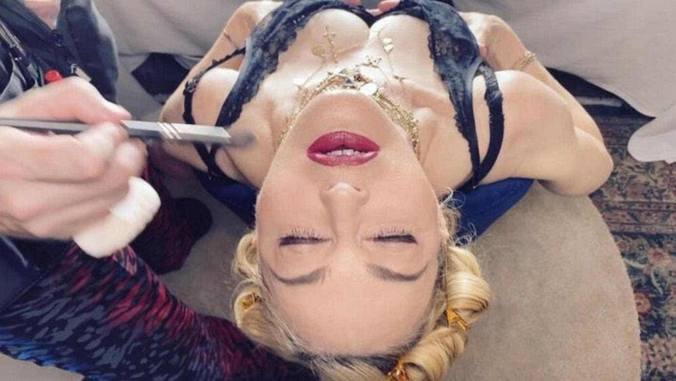 Madonna w koszulce z Janem Pawłem II