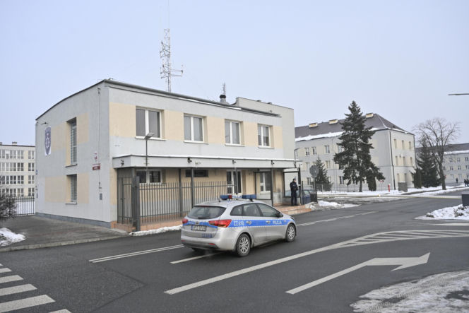 Pijany dowódca kompanii miał zgwałcić młodą policjantkę. Szokująca afera w policji
