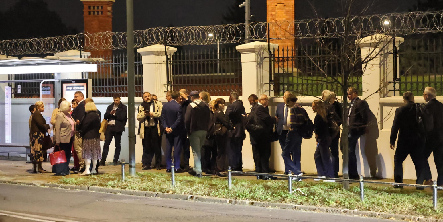 Spotkanie polityków PiS w siedzibie na ul.Nowogrodzkiej