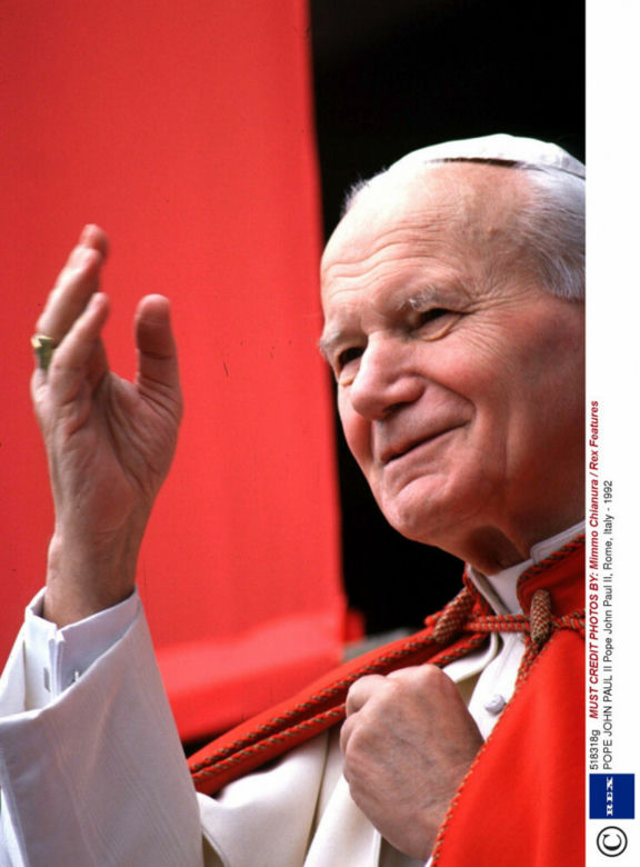 Sławny pedofil na prywatnym spotkaniu z Janem Pawłem II! Szokujące zdjęcie
