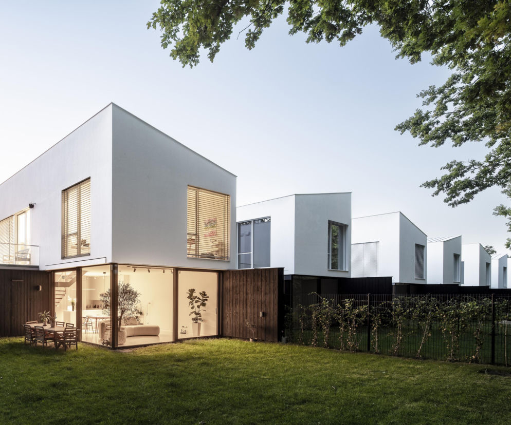 Natura Konstancin – osiedle domów z pompą ciepła i systemem Smart Home