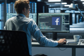 Facebook będzie śledził twoje rozmowy z AI!