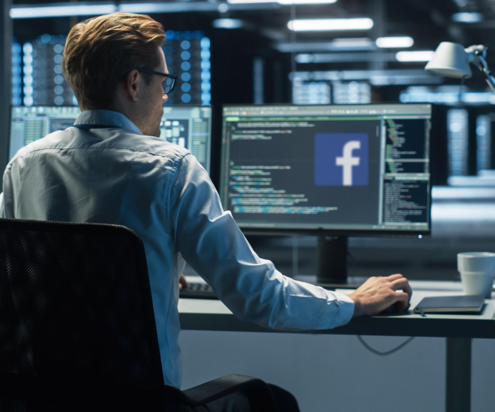 Facebook śledzi twoje rozmowy z AI