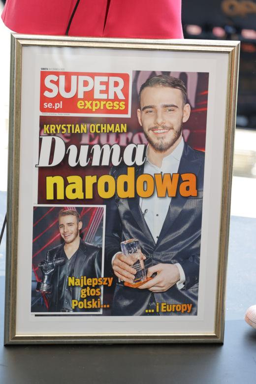 Krystian Ochman dostał nagrodę od Super Expressu