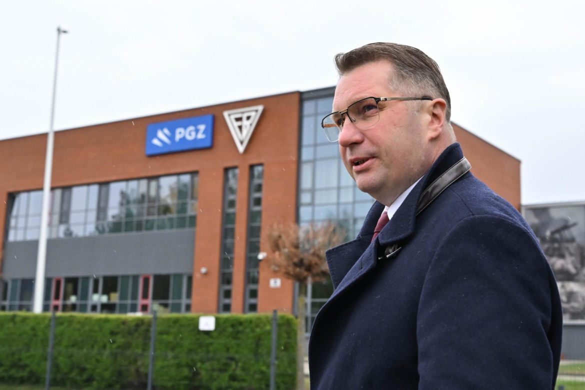 Konferencja prasowa przed Fabryką Broni "ŁUCZNIK"
