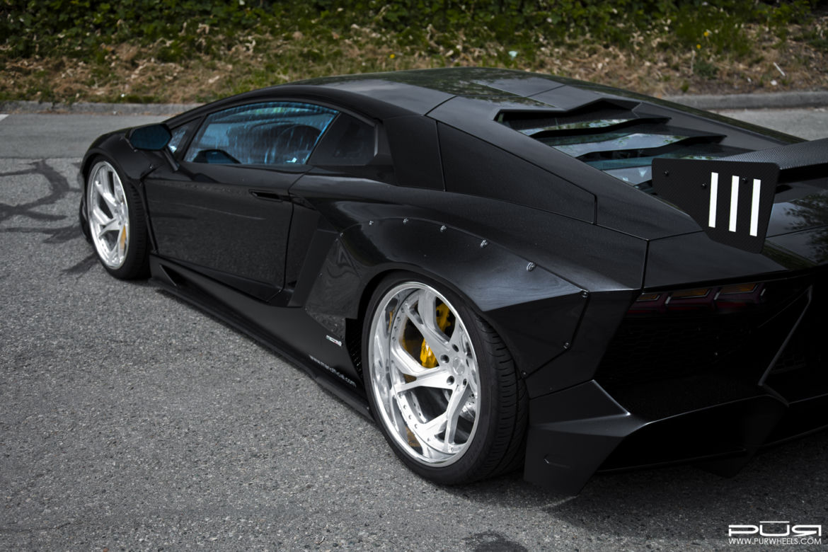 Lamborghini Aventador od SR Auto Group