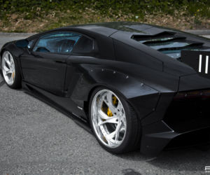 Lamborghini Aventador od SR Auto Group