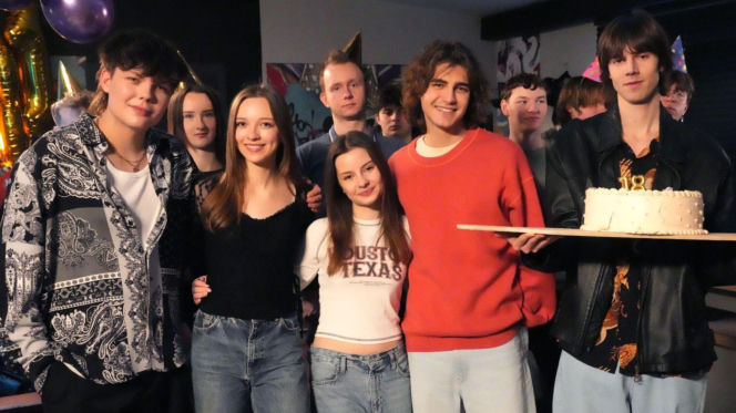 Barwy szczęścia odc. 3381. Ewa (Gabriela Ziembicka), Wiktor (Grzegorz Kestranek),Romeo (Jacek Tyszkiewicz), Ewelina (Amelia Listwon)