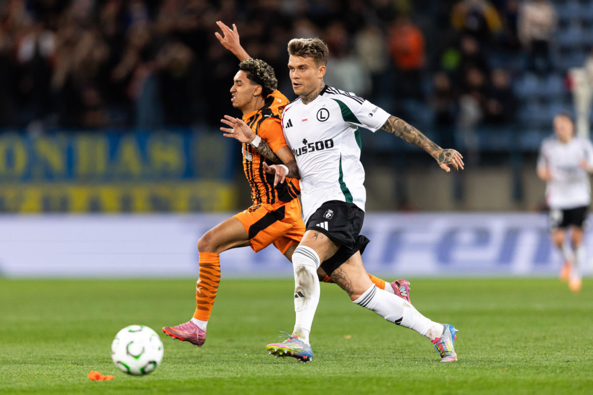 Legia - Szachtar: transparent kibiców