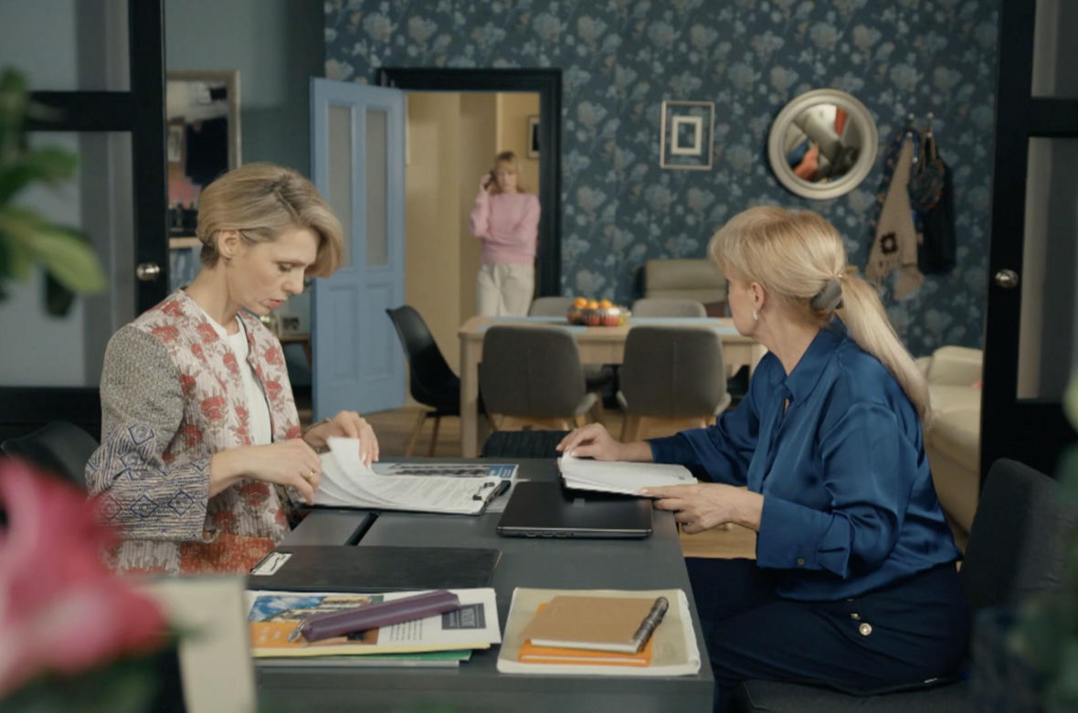 Barwy szczęścia odc. 3196. Małgorzata (Adrianna Biedrzyńska), Malwina (Joanna Gleń), Emilka (Jessica Frankiewicz)
