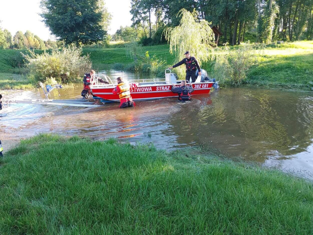 Tragiczny wypadek nad rzeką w powiecie ostrowskim