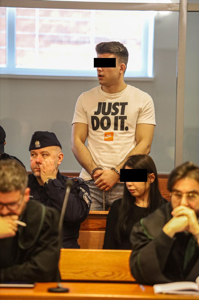 Gang zarabiał na tragedii staruszków!