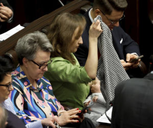 Bosakowie przyszli do Sejmu ze Stefankiem