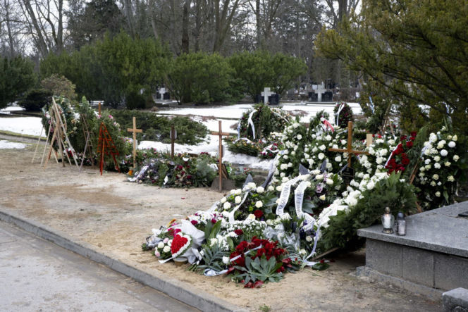 Tak teraz wygląda grób Edwarda Linde-Lubaszenki