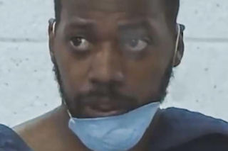 Rodzice w potworny sposób zabili dwoje dzieci. Pozostałym kazali patrzeć