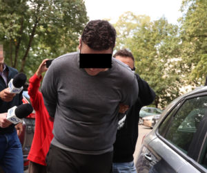 To on wjechał w rodzinę z niemowlęciem. Hubert B. doprowadzony do prokuratury w Krakowie