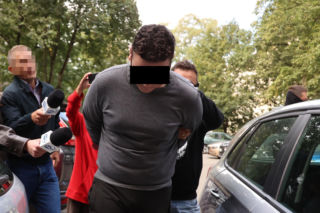 To on wjechał w rodzinę z niemowlęciem. Hubert B. doprowadzony do prokuratury w Krakowie