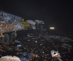Poważny wypadek na A1 w powiecie włocławskim. Zderzyły się dwie ciężarówki