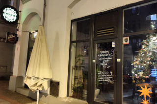 Zabrzańska restauracja prosi o zdejmowanie maseczek przed wejściem do lokalu. W internecie burza