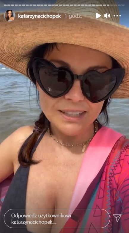 M jak miłość. Katarzyna Cichopek (Kinga) na plaży