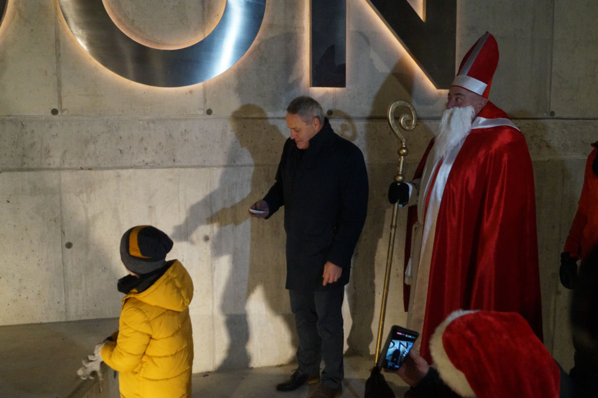 Nabrzeże Wisły oficjalnie otwarte! Rozbłysł też napis Fordon [ZDJĘCIA] 