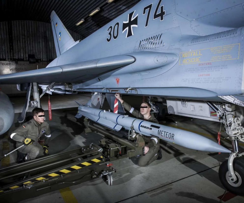 Pocisk Meteor pod myśliwcem Eurofighter