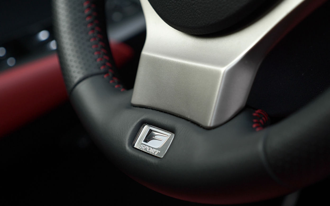 Lexus NX 300h F Sport