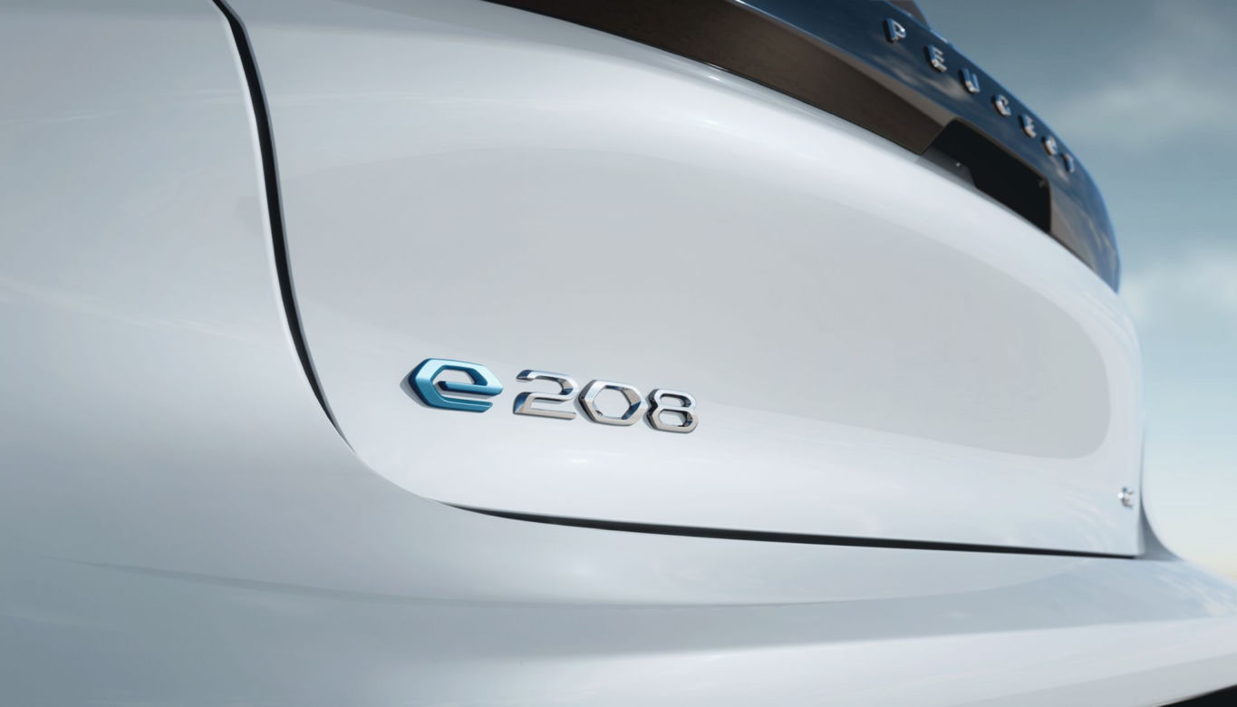 Peugeot e-208 (2023)