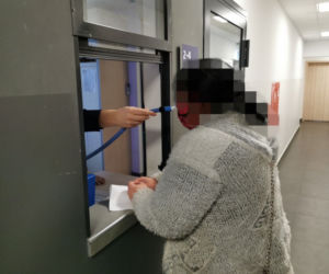 Fałszywi wnuczkowie okradli 5 osób. Oszuści wpadli we Wrocławiu [ZDJĘCIA]