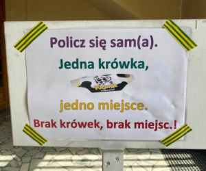 Śląsk: W kościele stanął... krówkomat. To sprytny sposób na liczenie wiernych podczas mszy [ZDJĘCIA]