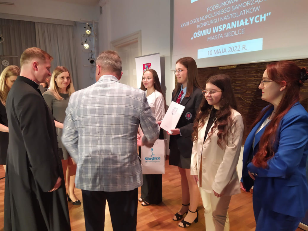 Laureaci i wyróżnieni w konkursie "Ośmiu Wspaniałych" w Siedlcach w 2022 roku - fotorelacja