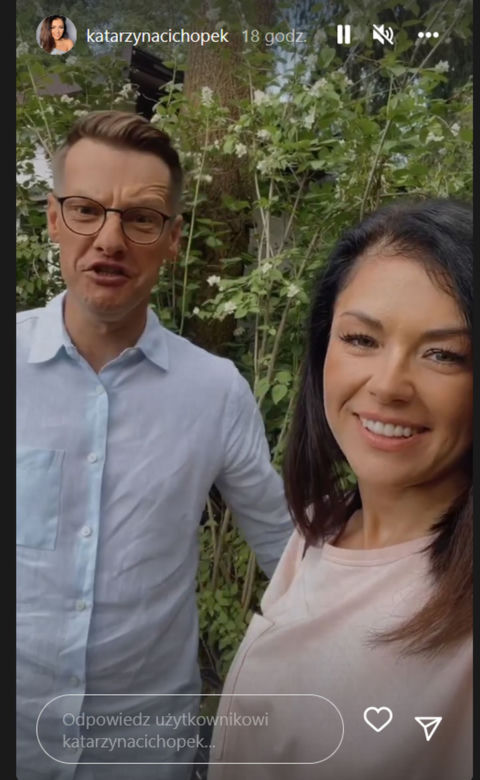 M jak miłość na planie. Kinga (Katarzyna Cichopek), Piotrek (Marcin Mroczek) w siedlisku w Grabinie