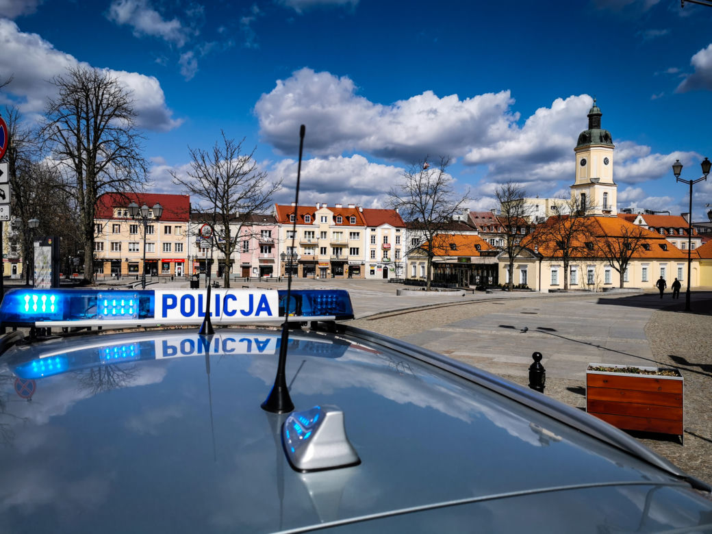 Woj. podlaskie. Sypią się mandaty! Policjanci sprawdzają czy Podlasianie stosują się do ograniczeń