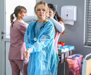 Szpital św. Anny, odcinek 85: Zosia jest wstrząśnięta. Procedura adopcyjna małej Kalinki zostaje wstrzymana