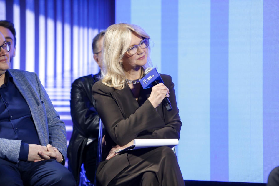 Od 40 lat w telewizji. Dziś Grażyna Torbicka ma 66 lat i wciąż wygląda olśniewająco!