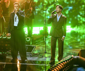 Co ona ma na sobie?! Szroeder wyglądała jak w firance z PRL-u