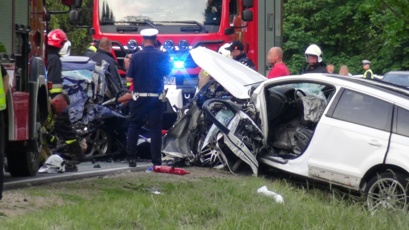 Tragiczny wypadek w Kalinowcu. Auta stanęły w ogniu po czołowym zderzeniu. Jedna osoba nie żyje