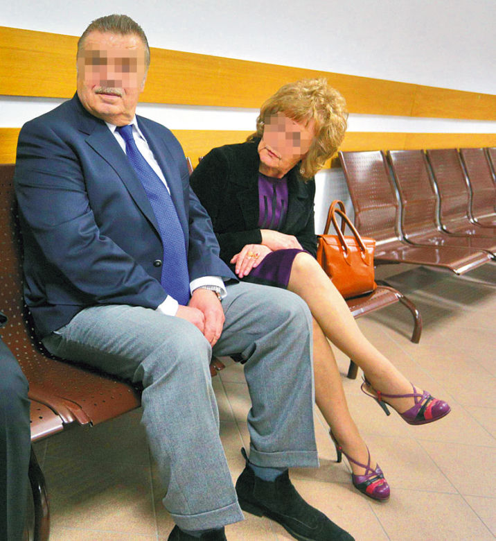 Sławomir Nowak do sądu przyszedł z mamusią