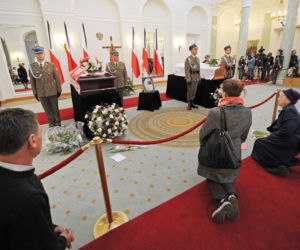Trumny Lecha i Marii Kaczyńskich w Pałacu Prezydenckim 