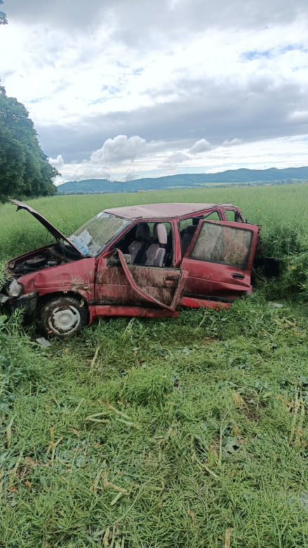  Tico wypadło z drogi i roztrzaskało się na drzewie. 55-latek zginął na miejscu 