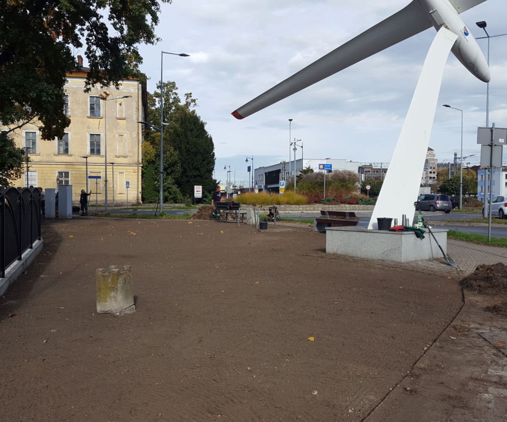  Zazieleni i ... zabieli si​ę pod szybowcem na Zatorzu