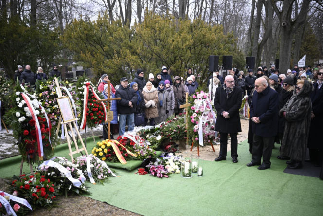 Bożena Dykiel spoczęła na Powązkach Wojskowych